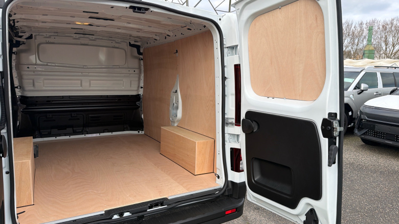 Renault Trafic Swb Diesel SL30 Blue dCi 150 Advance [Safety] Van EAG9